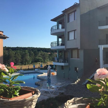 Dream Bay Family Hotel Царёво Экстерьер фото